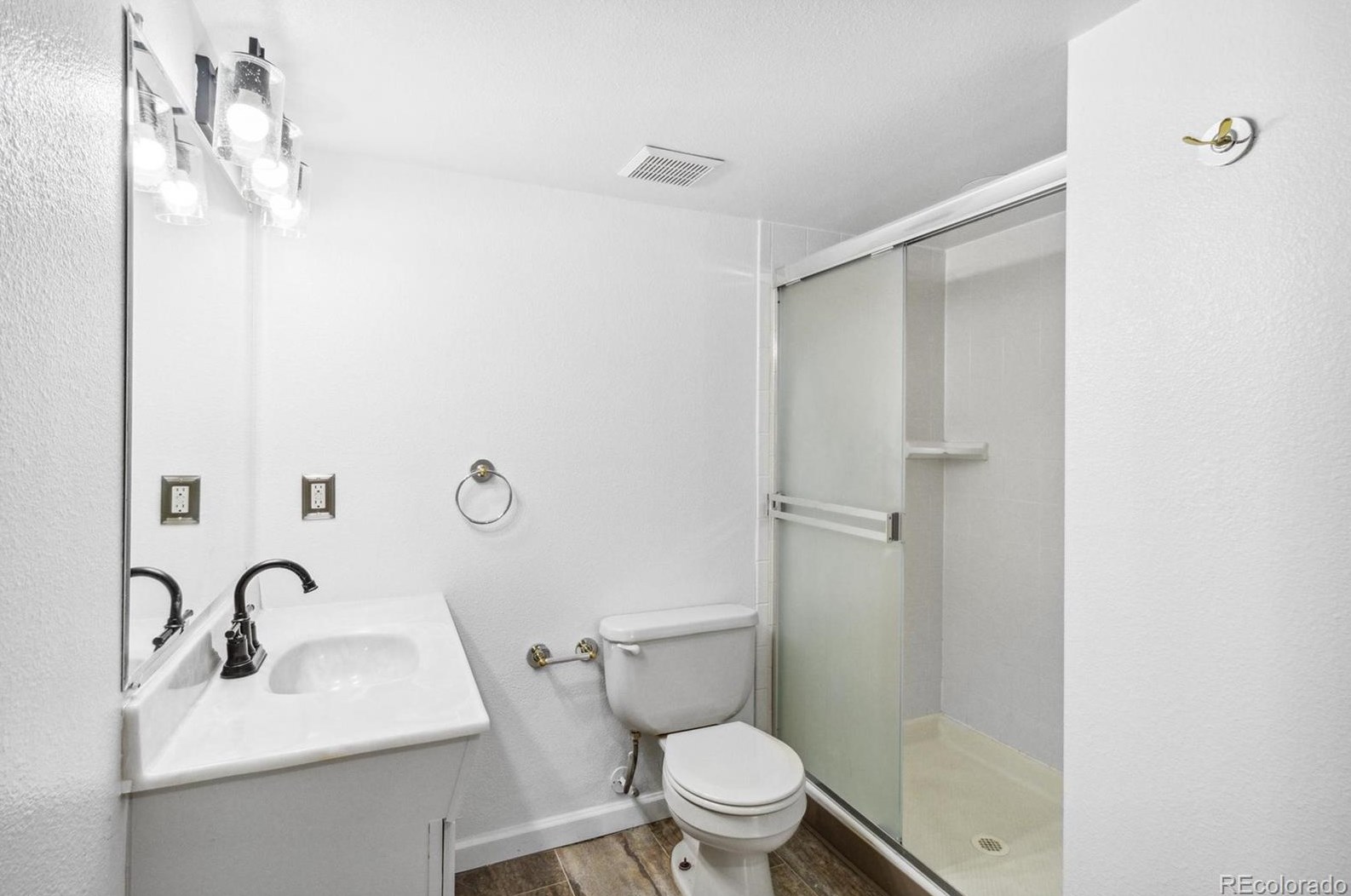 9569 Brentford Dr, Littleton CO 80130-3785 exterior