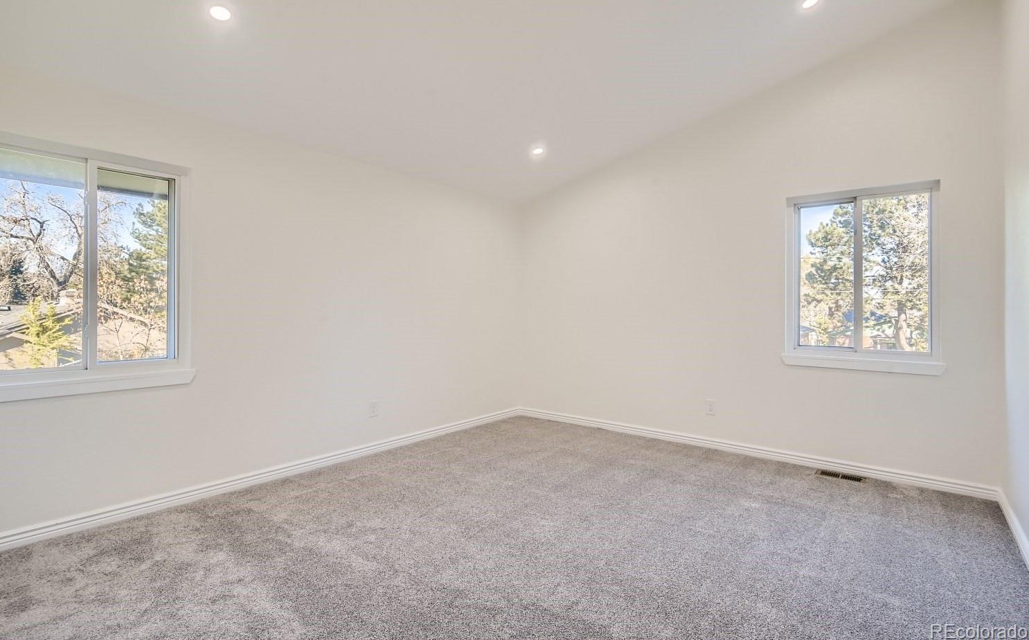 5161 Quarles Dr, Littleton CO  80128-6417 exterior