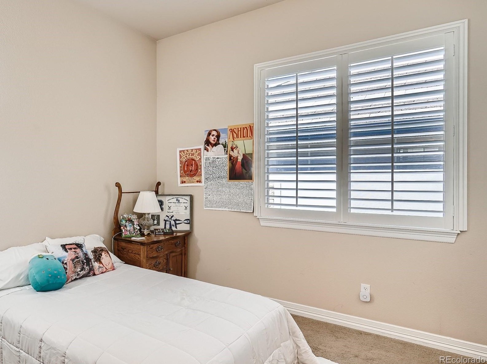 9670 Sunset Hill Dr, Littleton CO 80124-6719 exterior