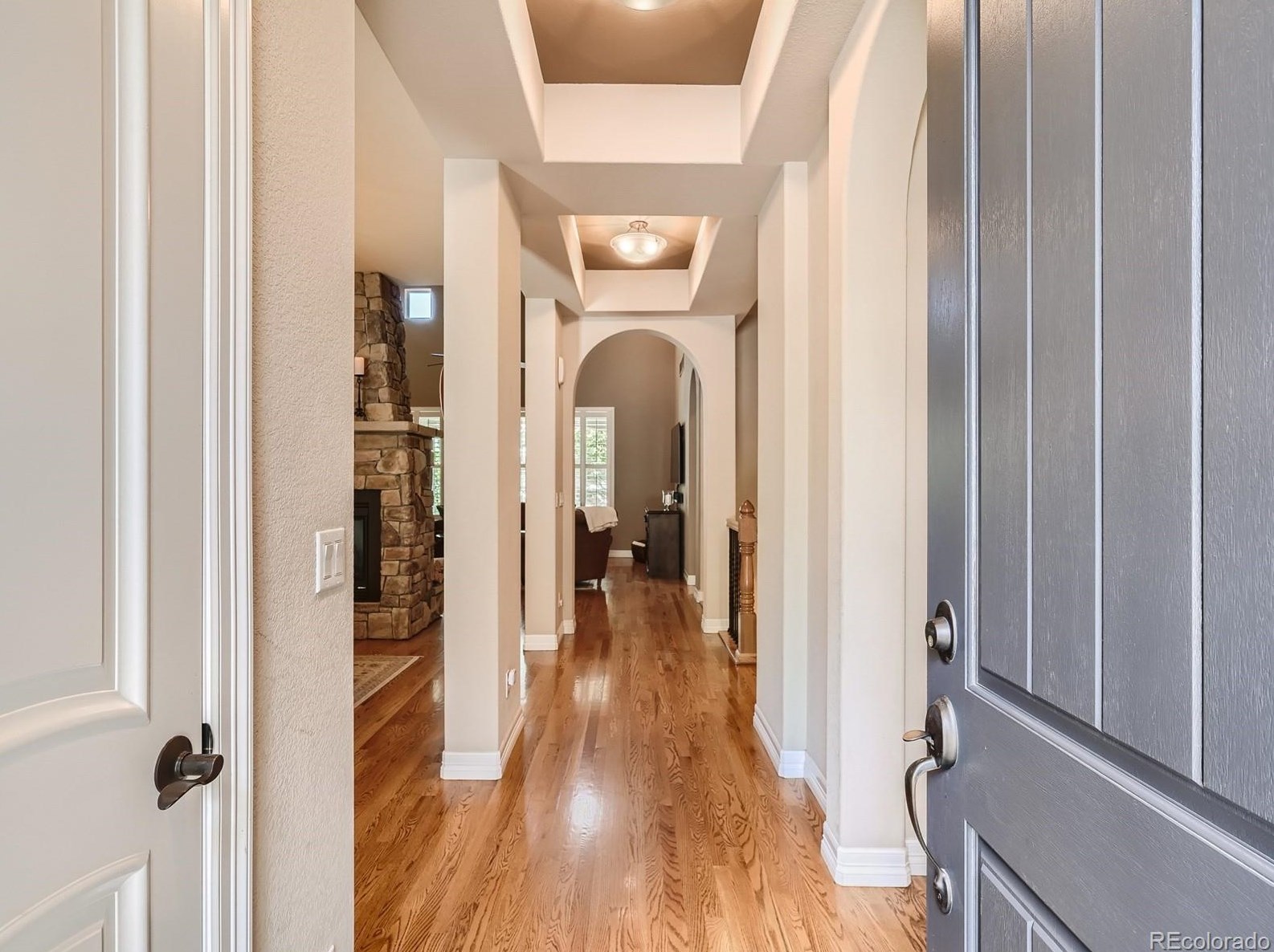 9670 Sunset Hill Dr, Littleton CO 80124-6719 exterior