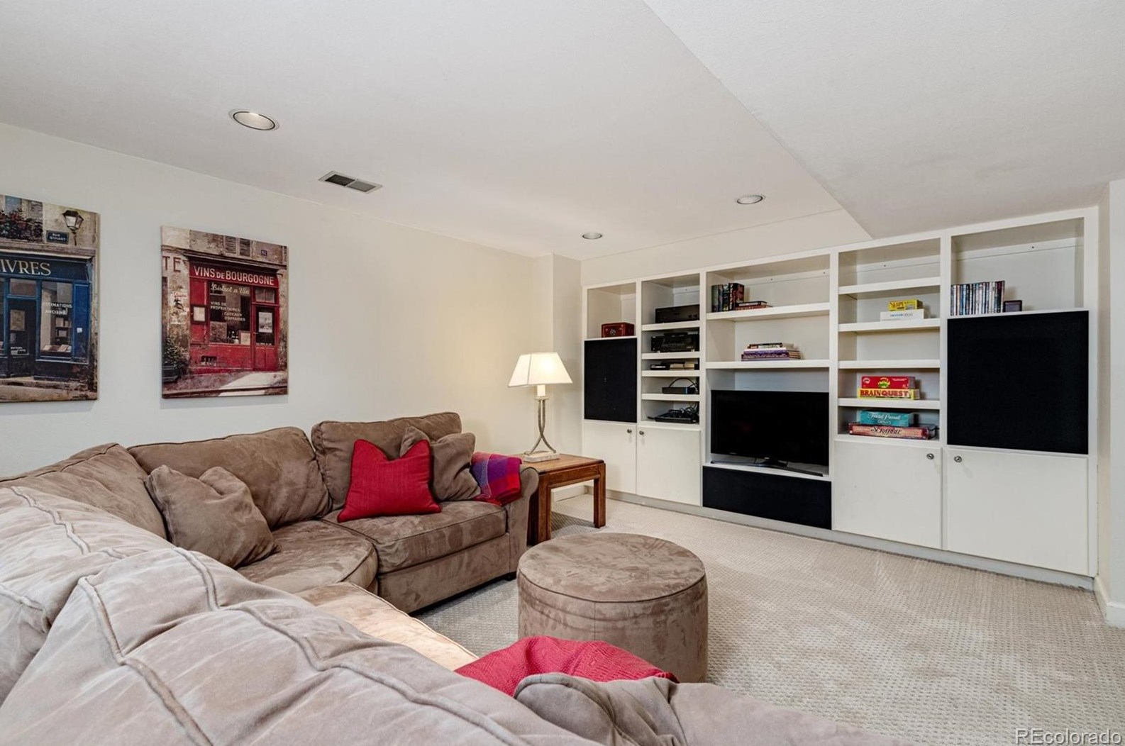 5698 Green Oaks Dr, Littleton CO 80121-1327 exterior