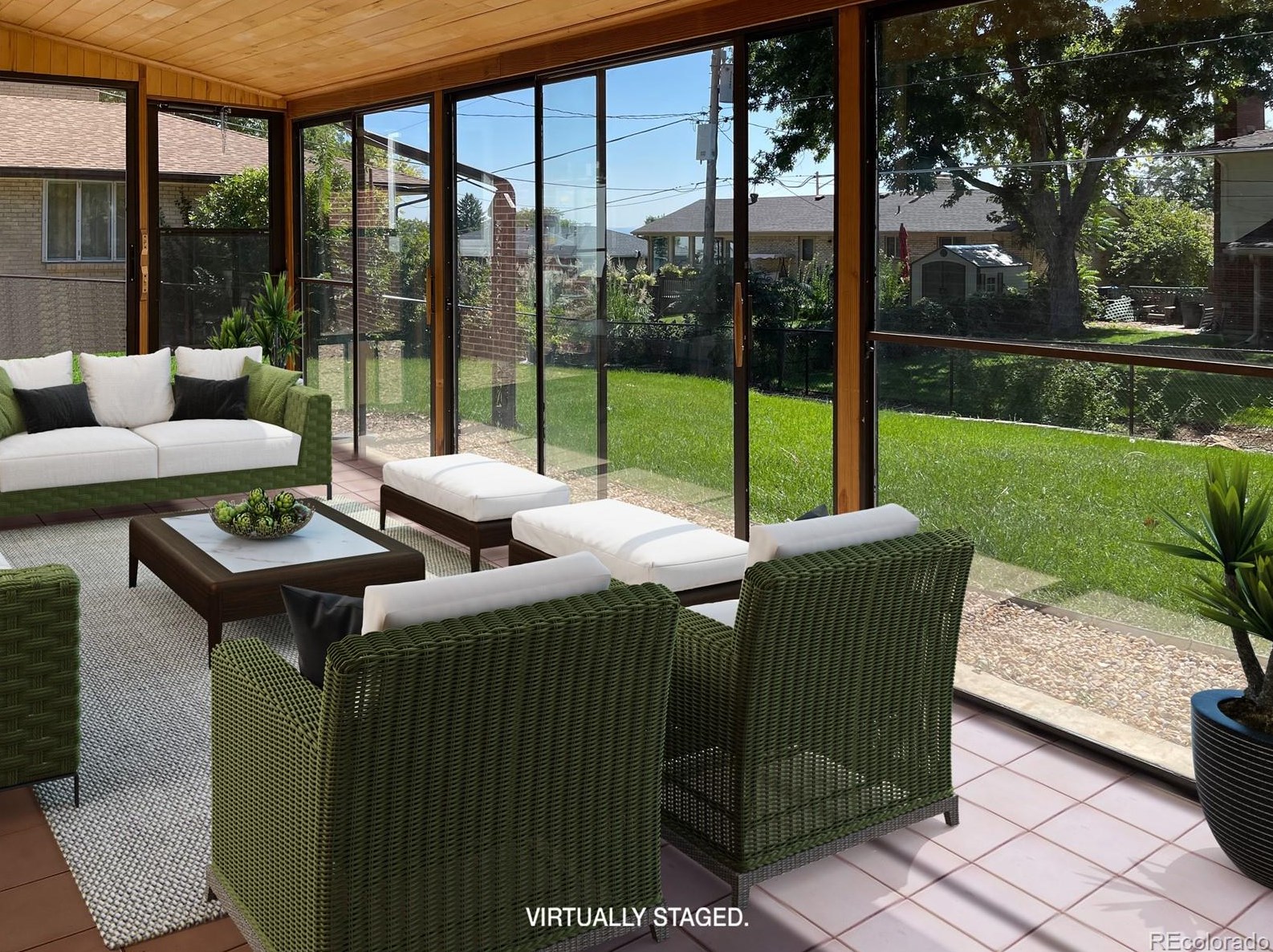 8322 70th Pl, Arvada CO  80004-1827 exterior