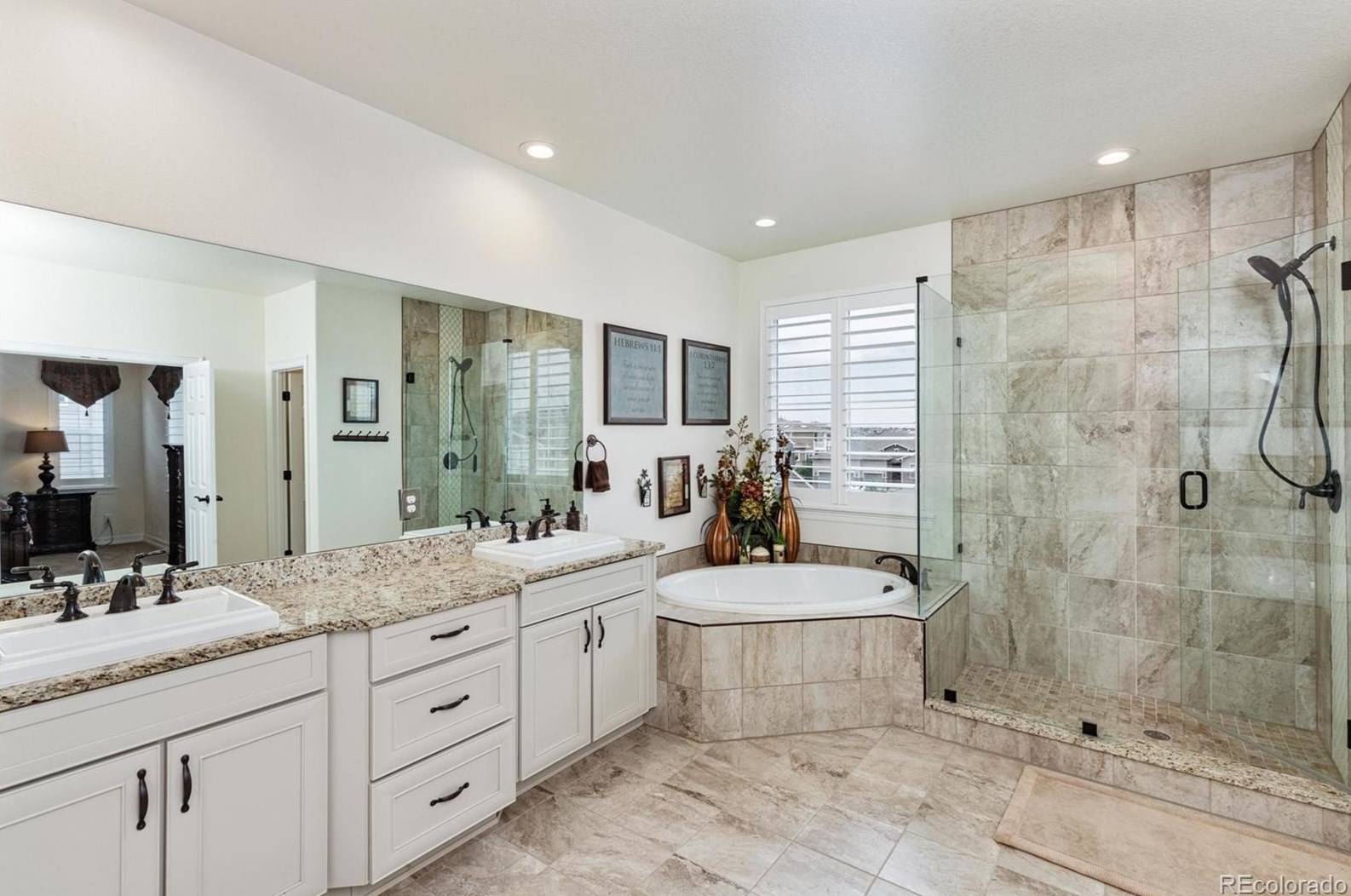 27553 Euclid Dr, Aurora CO 80016 exterior