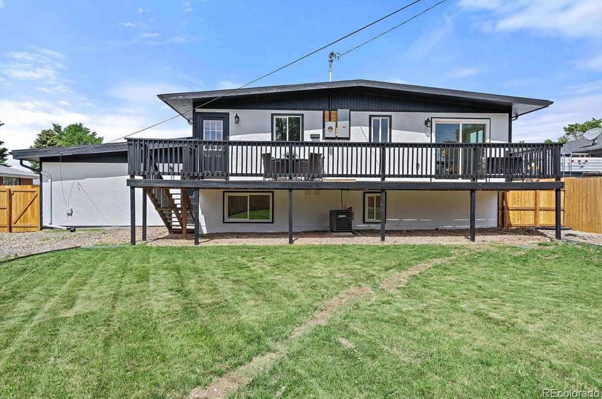 6060 Ames St, Arvada CO  80003-5214 exterior