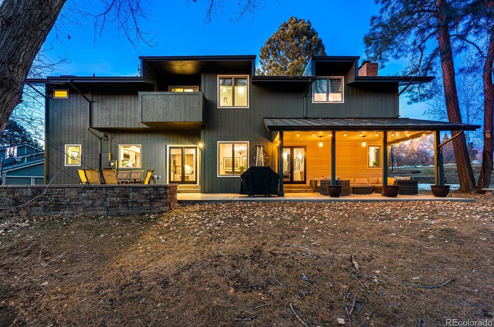 1498 Green Oaks Dr, Littleton CO 80121-1327 exterior