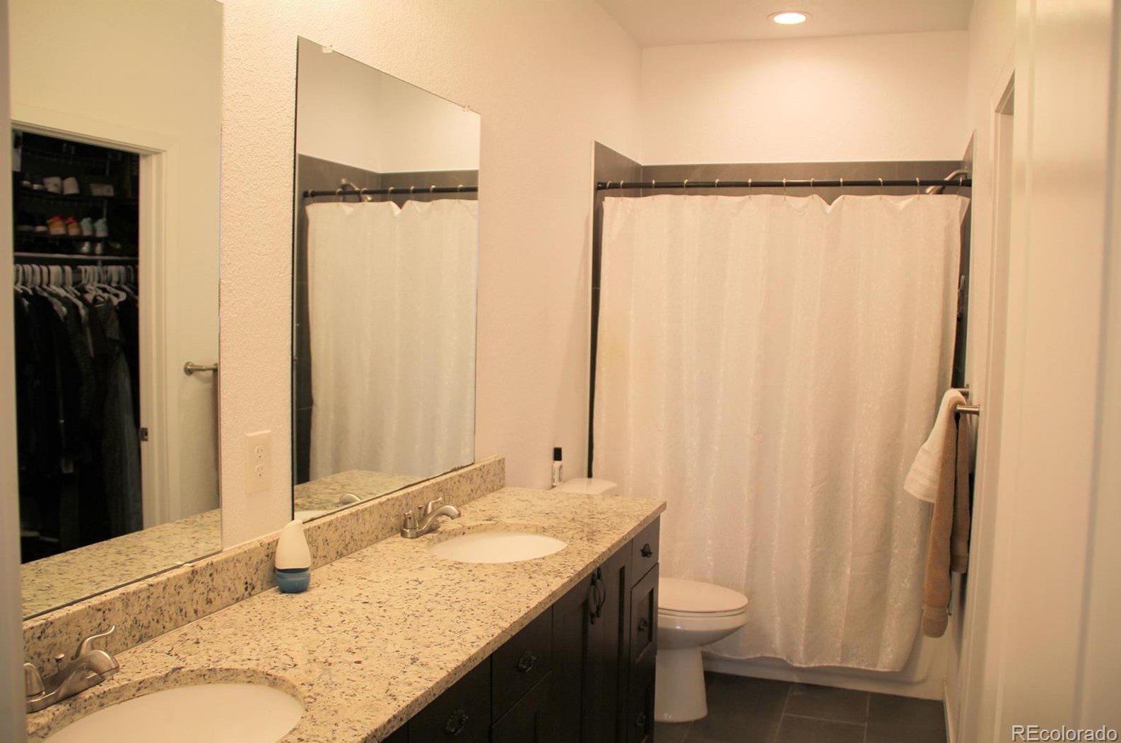 519 2nd Ave, Deer Trail CO  80105-8012 exterior