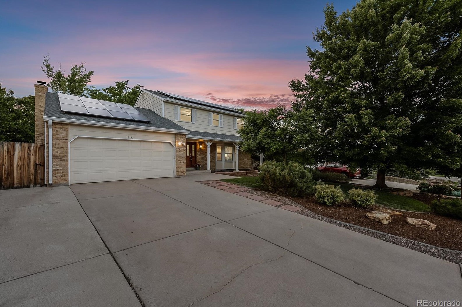 8137 Downing St, Littleton CO  80122-8306 exterior