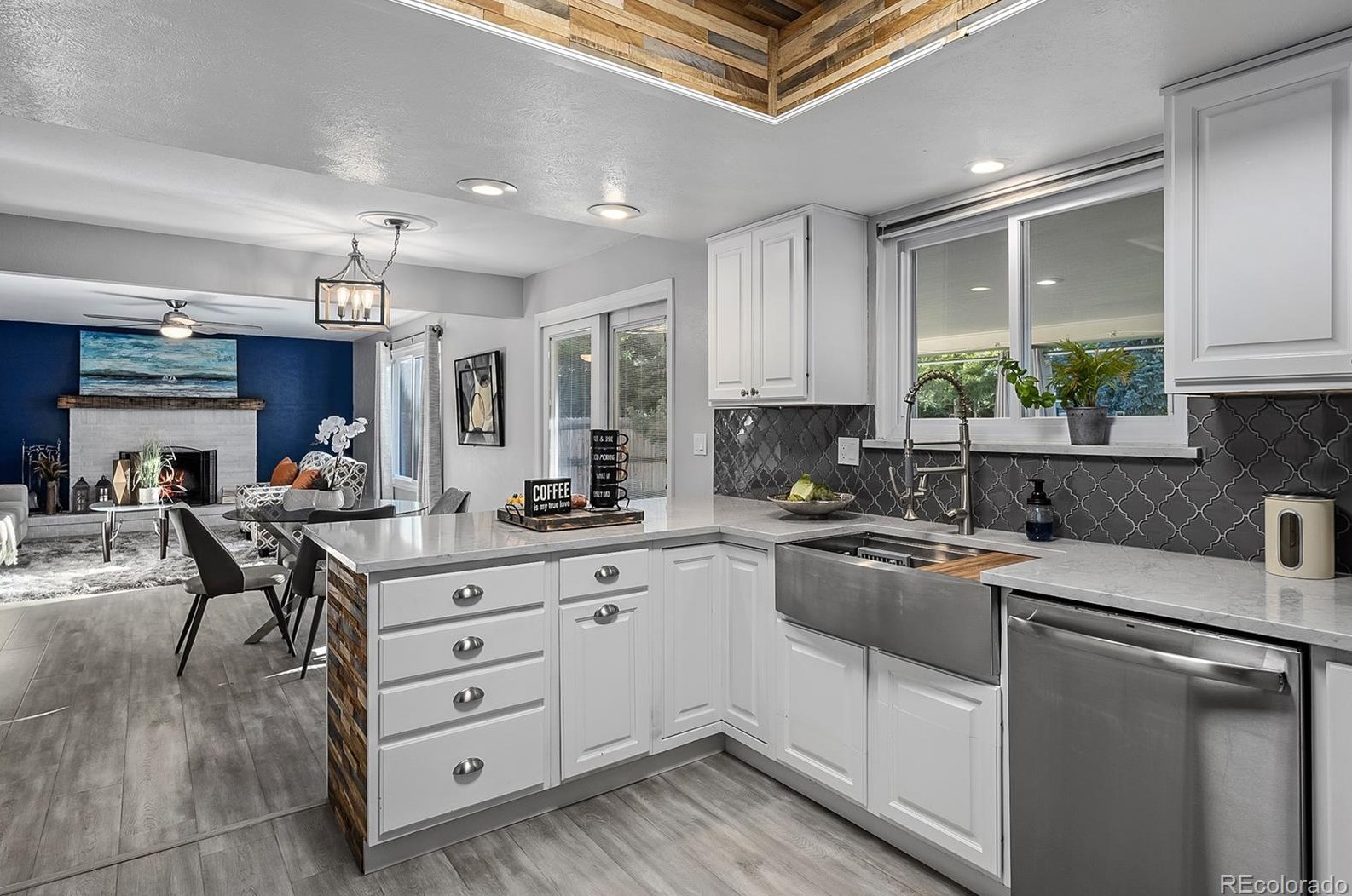 8137 Downing St, Littleton CO  80122-8306 exterior