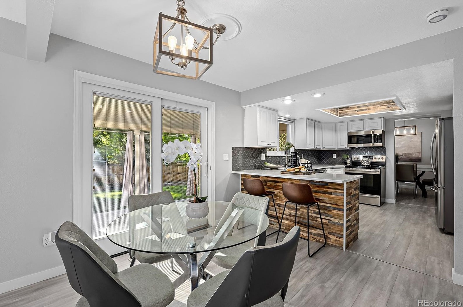 8137 Downing St, Littleton CO  80122-8306 exterior