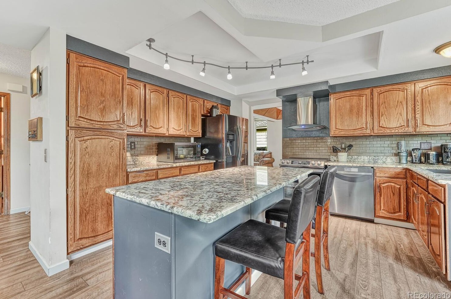 6832 Swadley Ct, Arvada CO  80004-2562 exterior