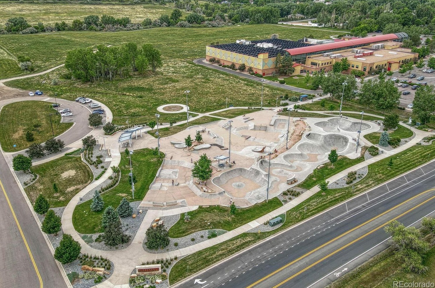 6832 Swadley Ct, Arvada CO  80004-2562 exterior