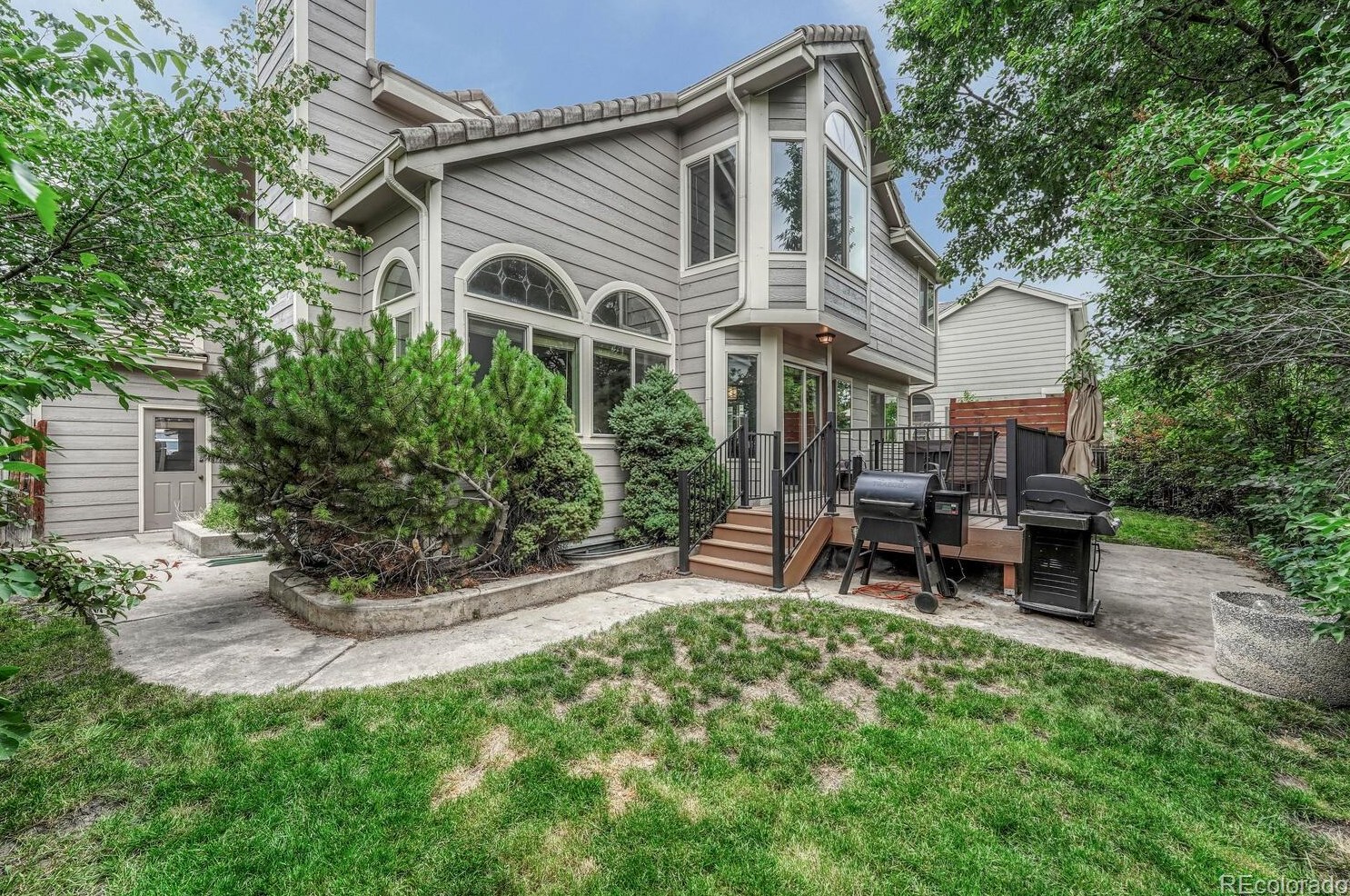 6832 Swadley Ct, Arvada CO  80004-2562 exterior