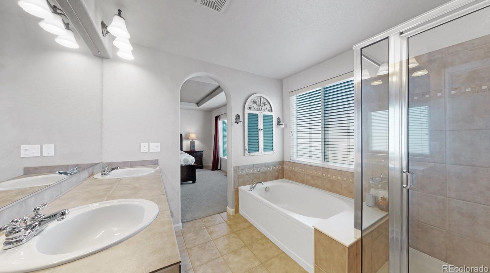 4972 Zephyr St, Littleton CO 80128-6929 exterior