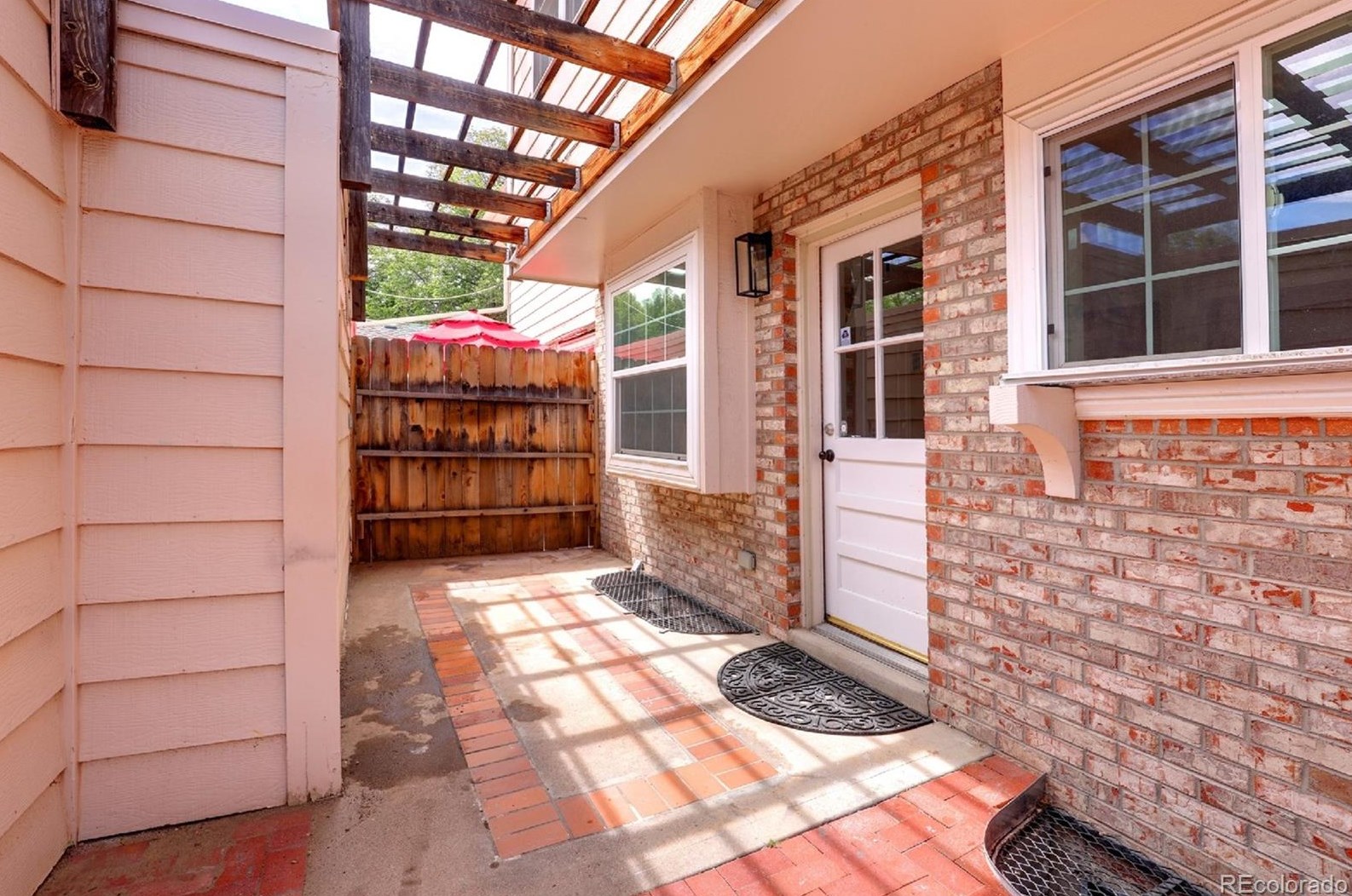 7544 Cove Cir, Littleton CO 80122-3360 exterior