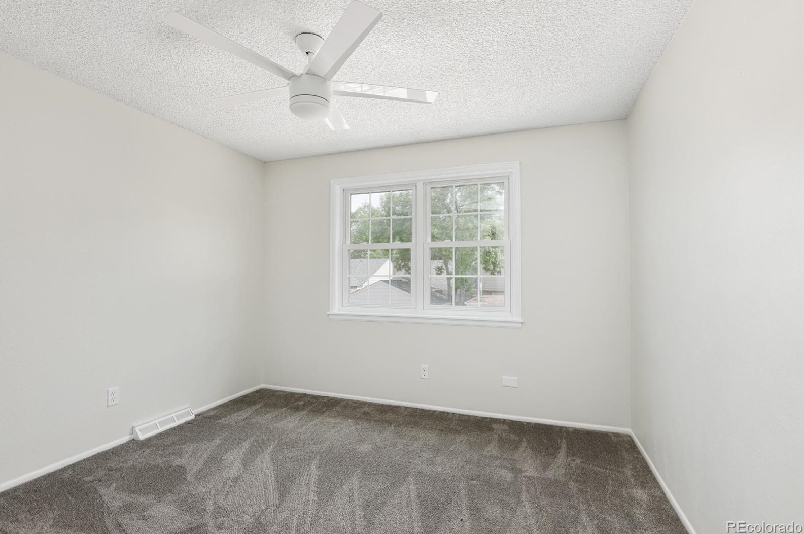 7544 Cove Cir, Littleton CO 80122-3360 exterior