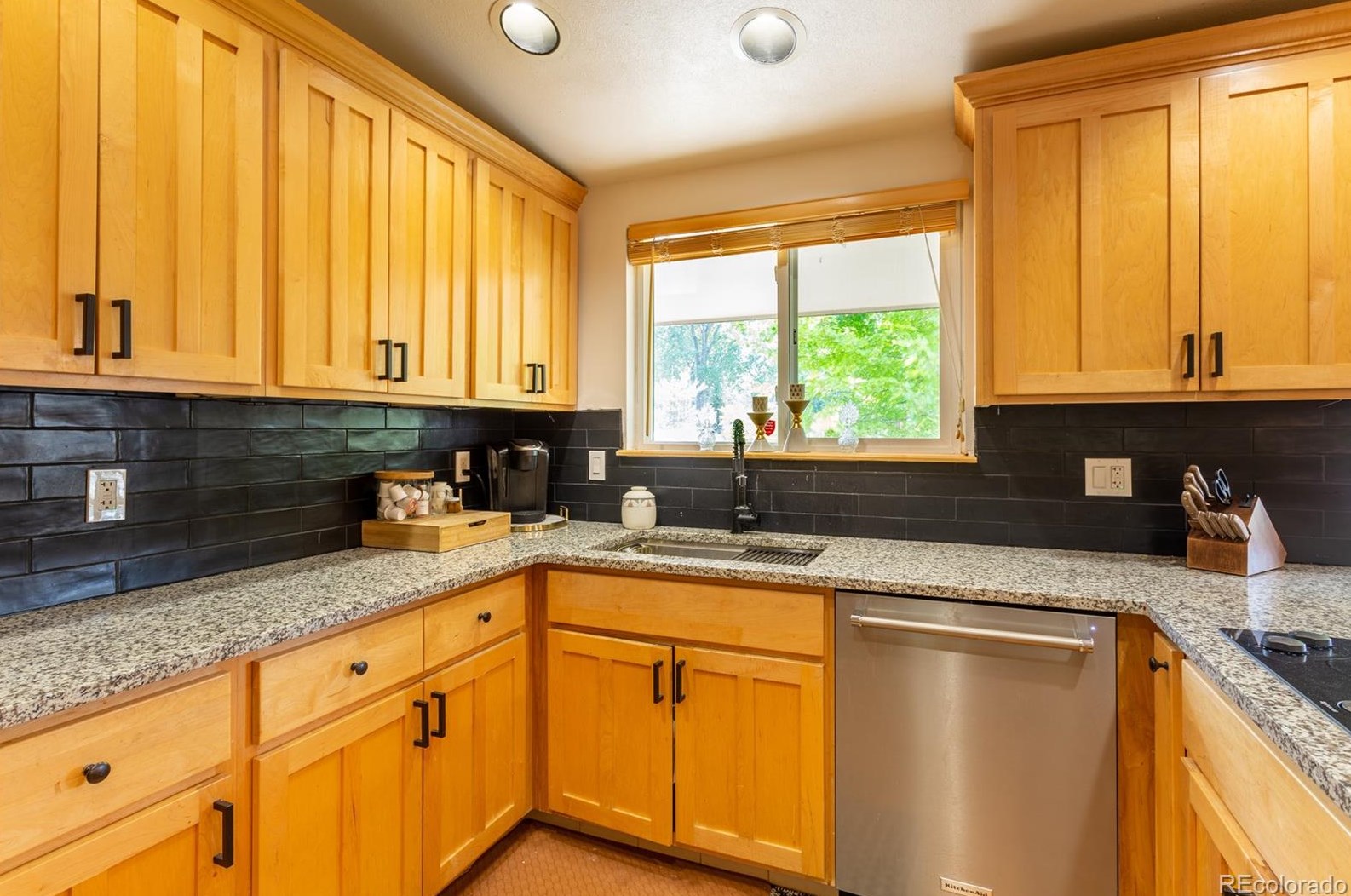 9883 77th Ave, Arvada CO  80005-4014 exterior