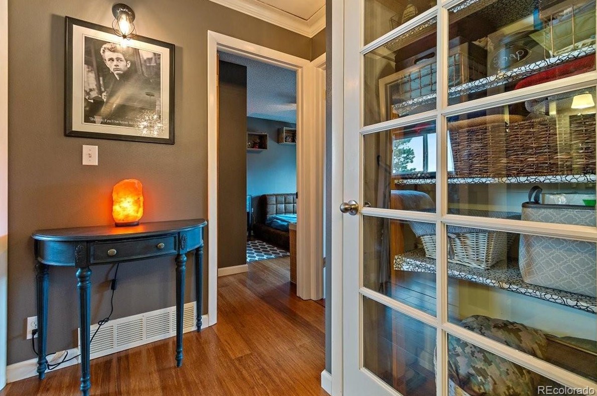 6534 Garland Way, Littleton CO 80123-3122 exterior