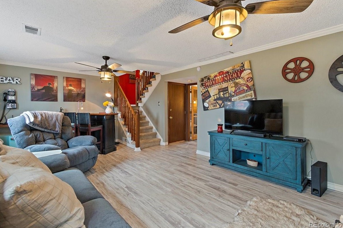 6534 Garland Way, Littleton CO 80123-3122 exterior