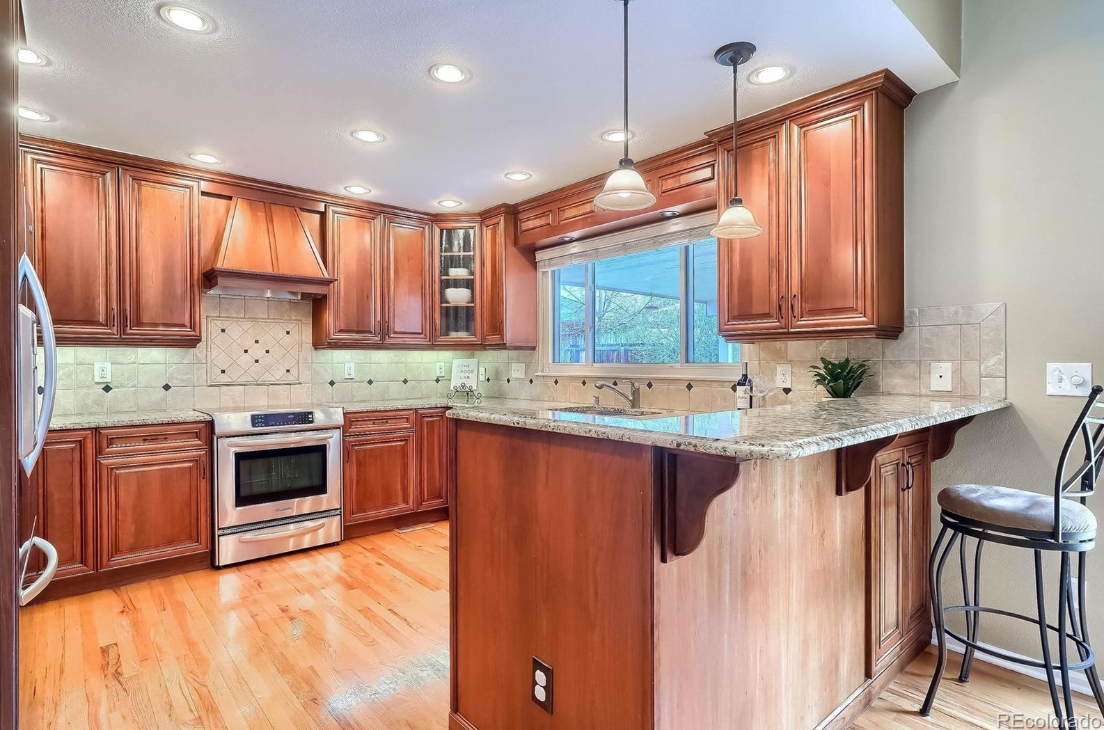 6502 Owens Ct, Littleton CO 80127-2417 exterior