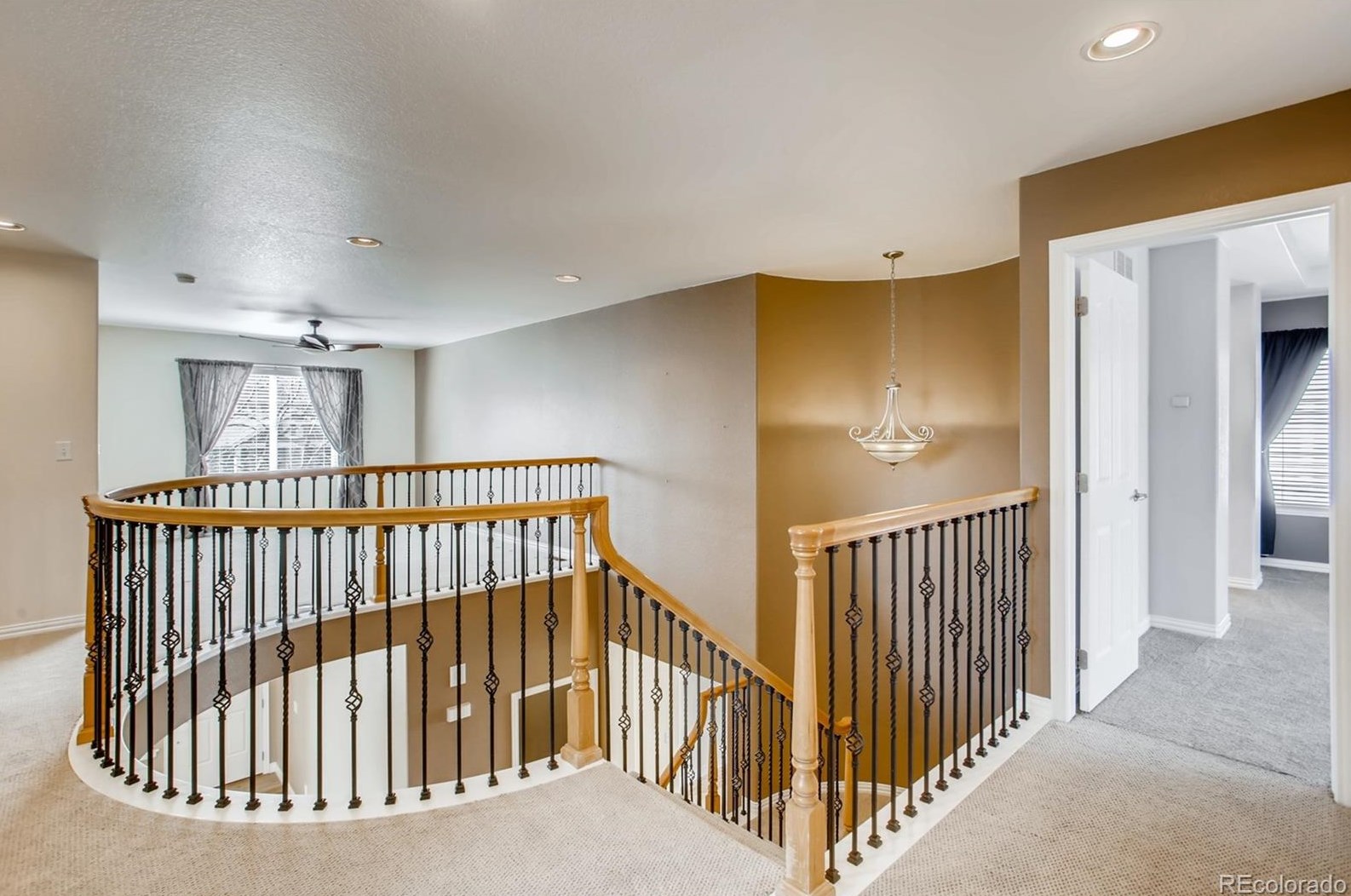 3077 Fox Sedge Ln, Littleton CO 80126-7591 exterior