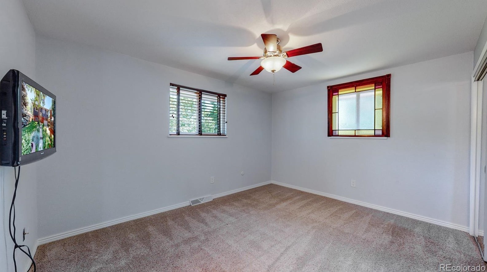 6964 Queen Cir, Arvada CO  80004-1371 exterior