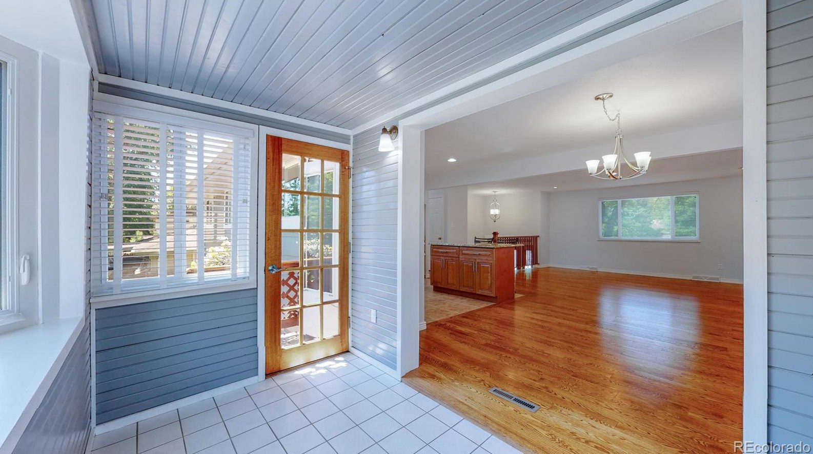 6964 Queen Cir, Arvada CO  80004-1371 exterior