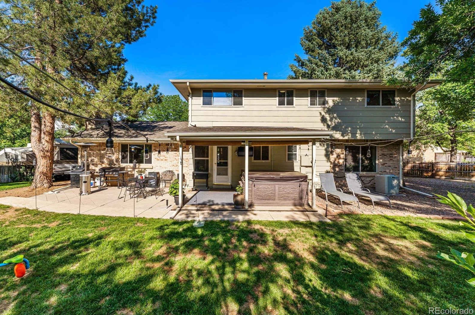 3802 Long Ct, Littleton CO 80123-2353 exterior