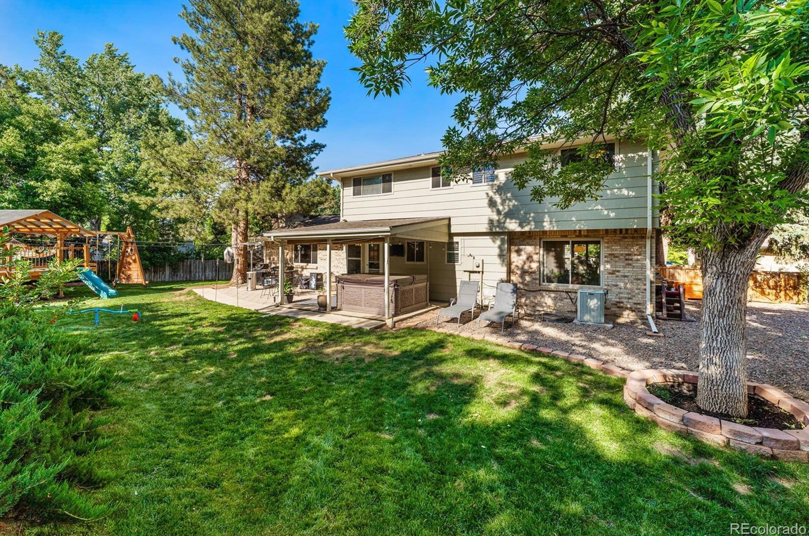 3802 Long Ct, Littleton CO 80123-2353 exterior