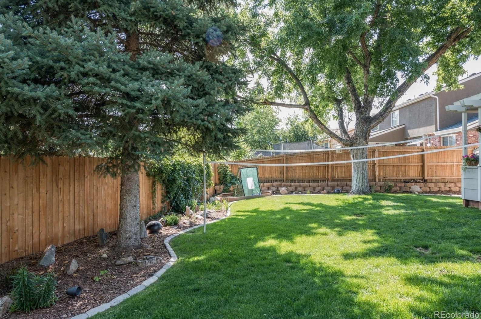 8966 Geddes Pl, Littleton CO 80128-4109 exterior