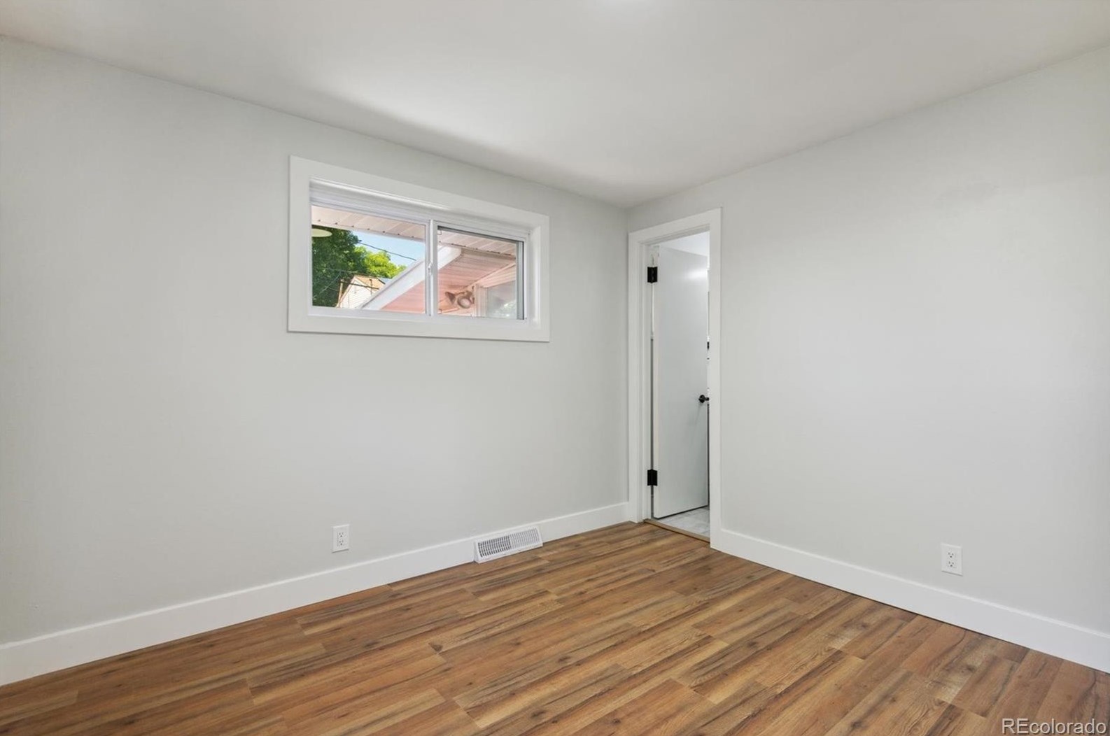 5933 Estes Ct, Arvada CO  80004-5447 exterior