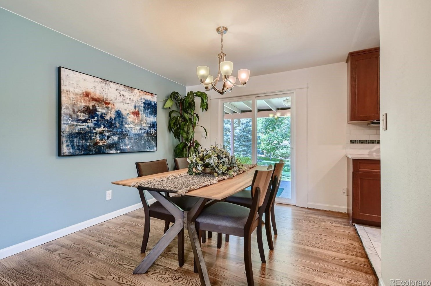 3361 Maplewood Ave, Littleton CO 80121-2823 exterior