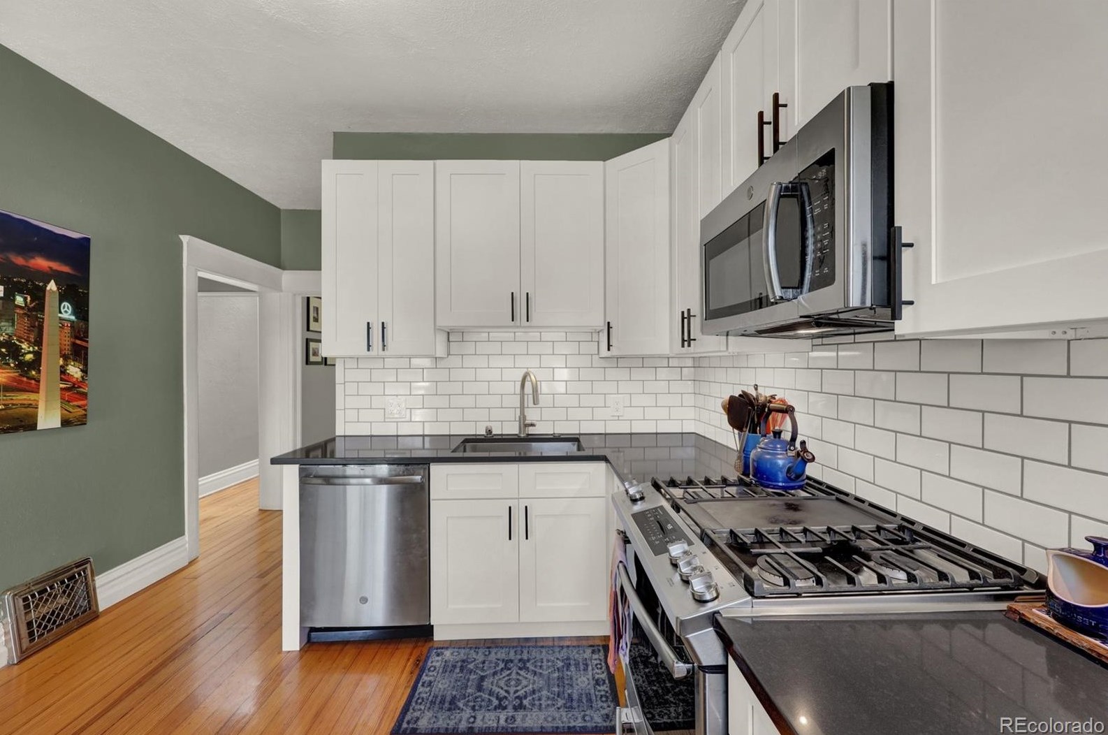 2537 Race St, Denver CO 80206-4652 exterior