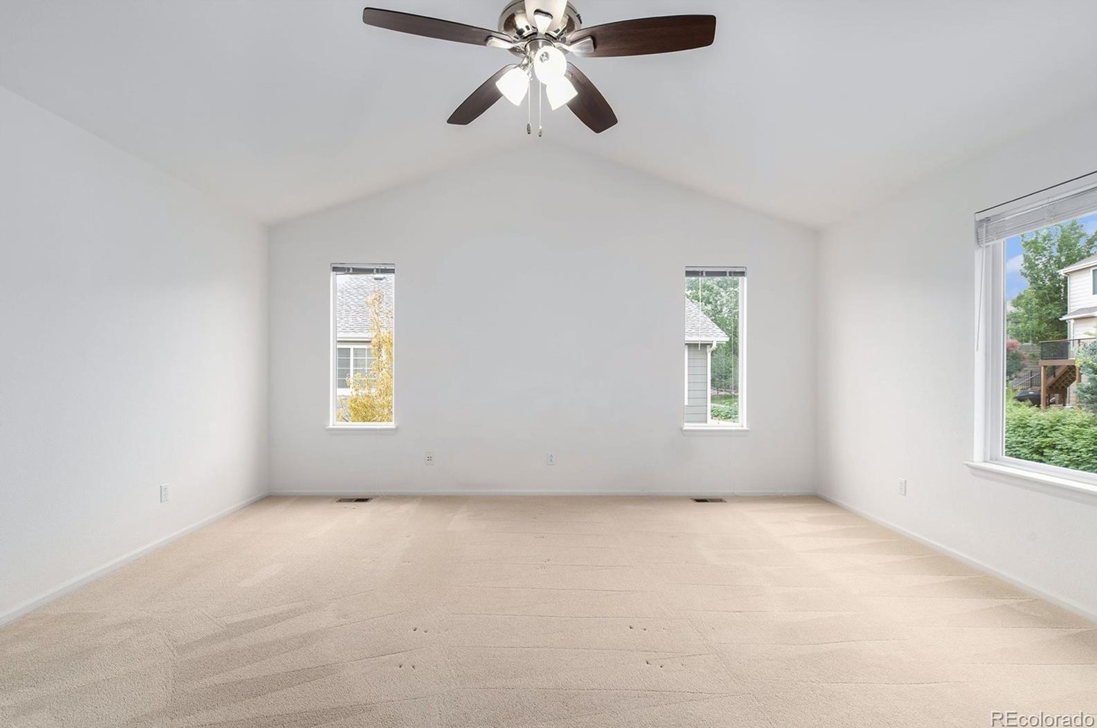 10264 Royal Eagle St, Littleton CO  80129-6969 exterior