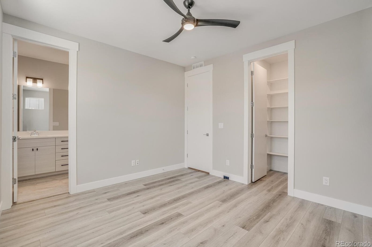 6019 Benton St, Arvada CO  80003-5241 exterior