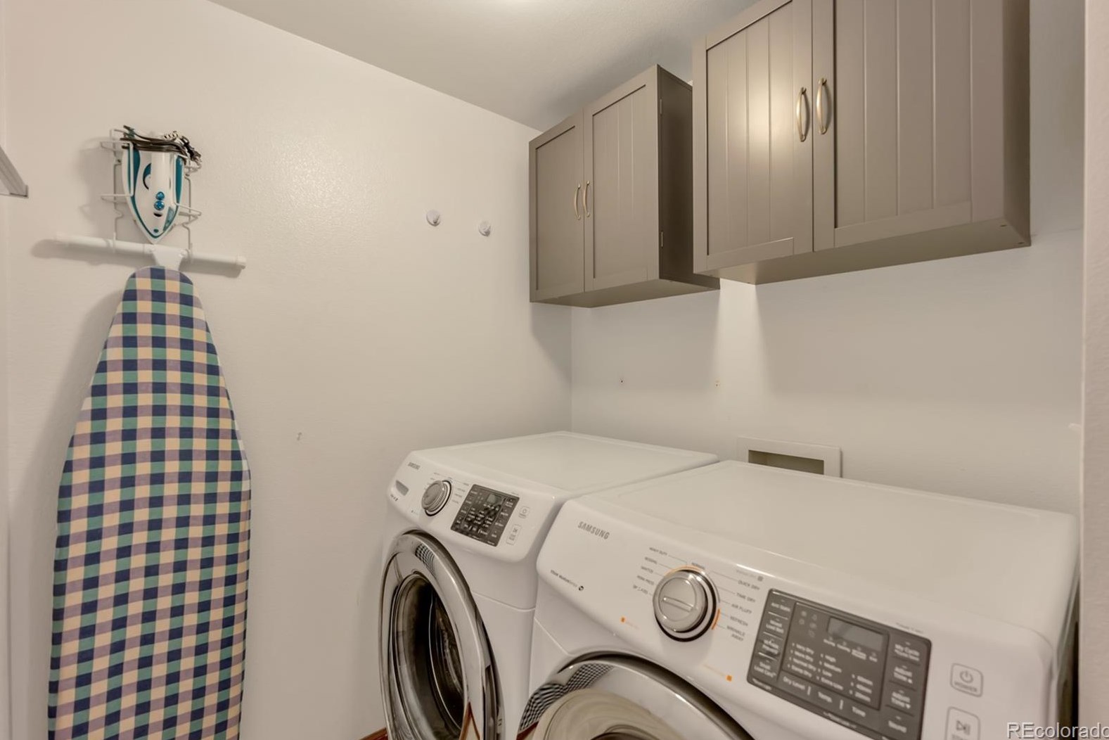 9943 Sydney Ln, Littleton CO 80130-6821 exterior