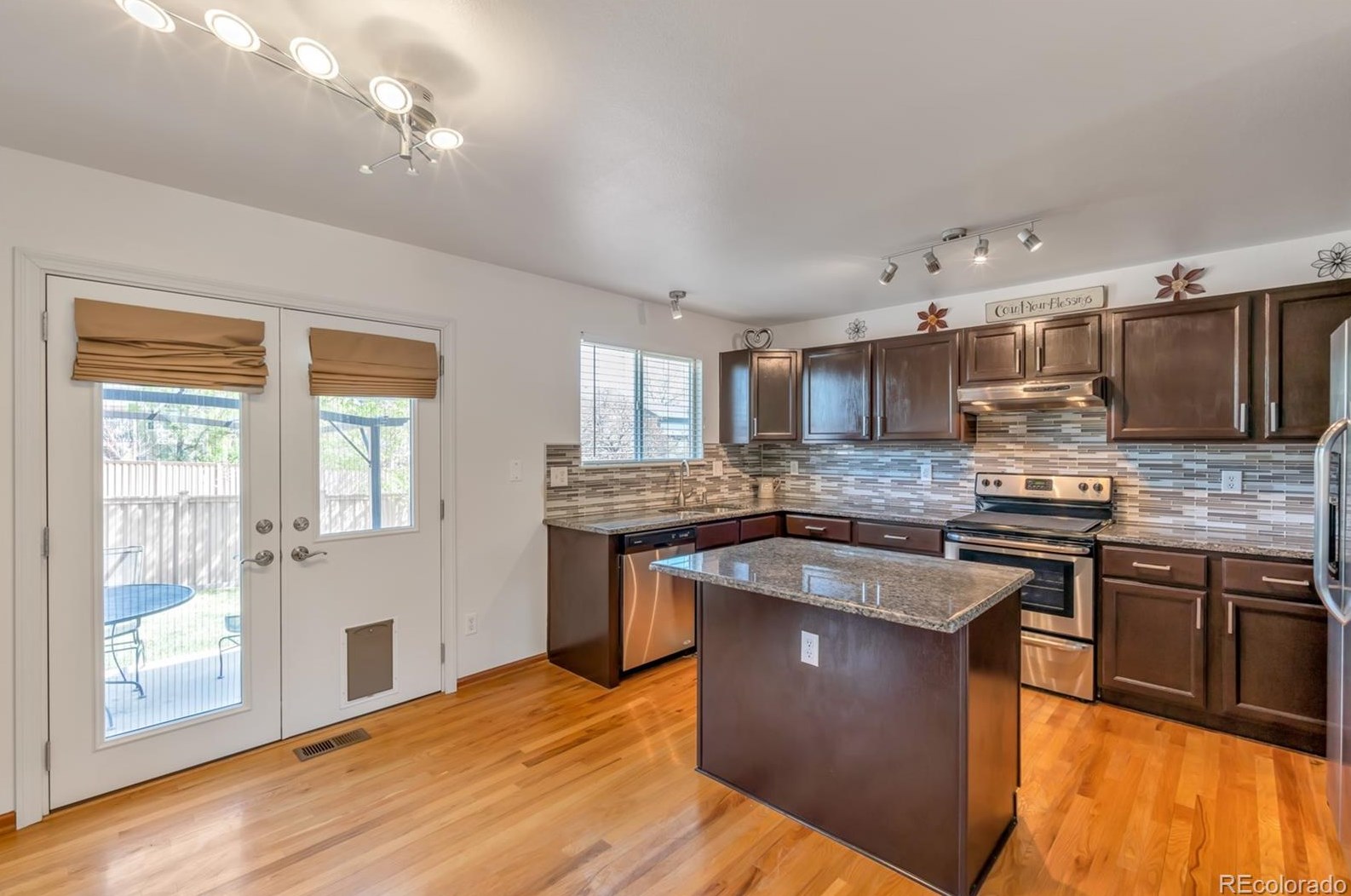 9943 Sydney Ln, Littleton CO 80130-6821 exterior