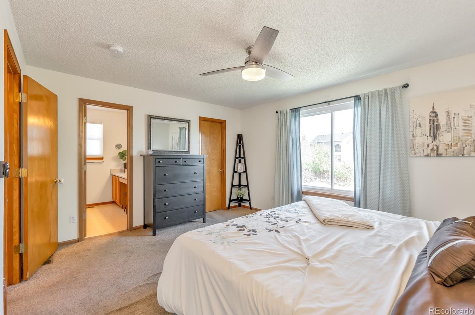 9943 Sydney Ln, Littleton CO 80130-6821 exterior