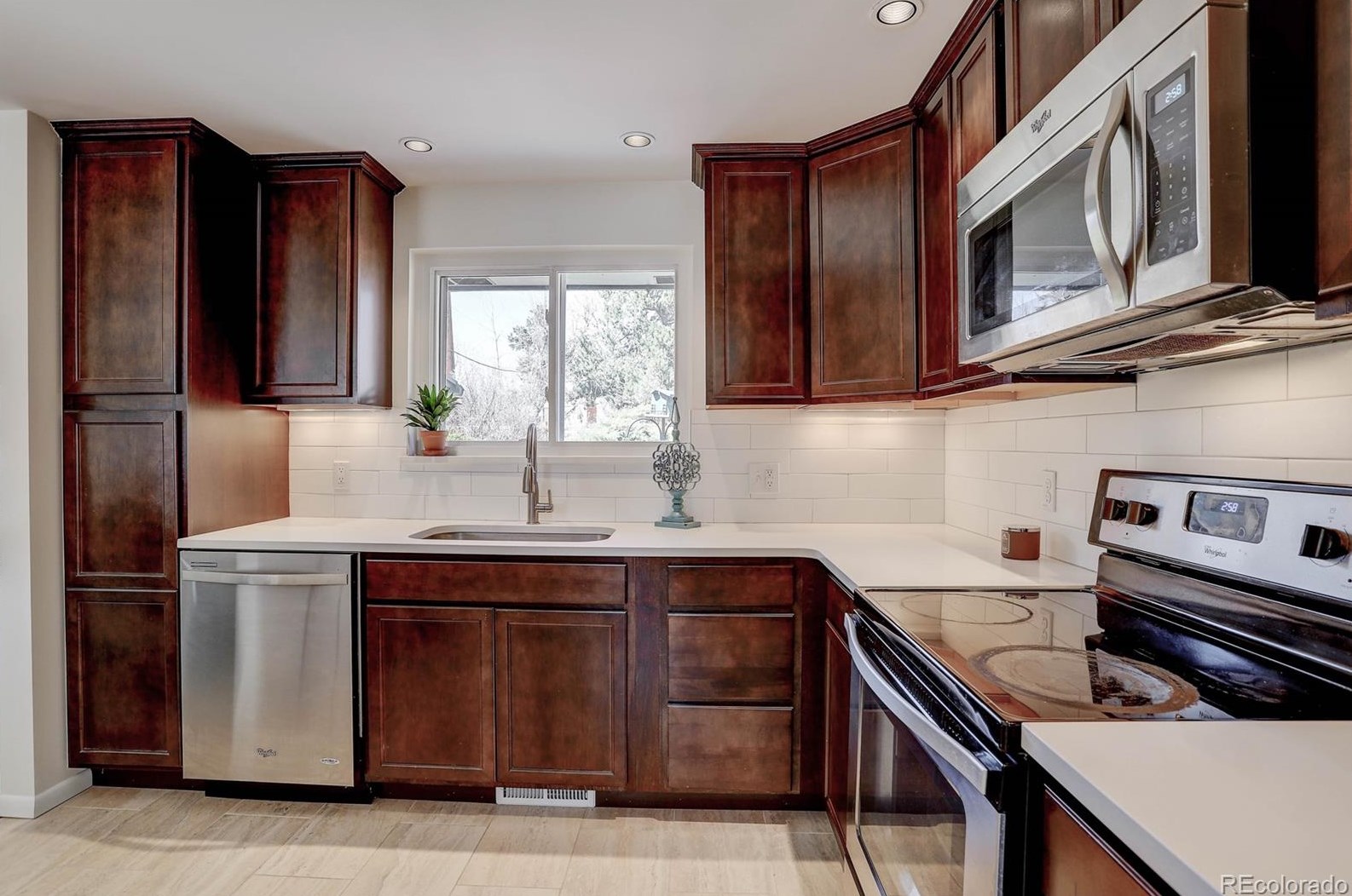 4475 Hinsdale Pl, Littleton CO 80122-2557 exterior