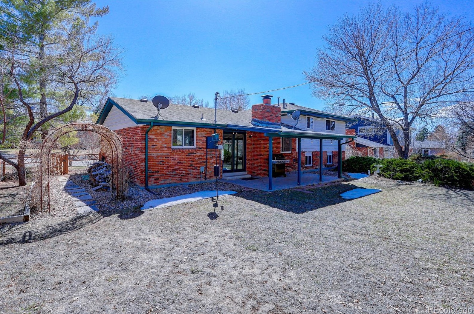 4475 Hinsdale Pl, Littleton CO 80122-2557 exterior