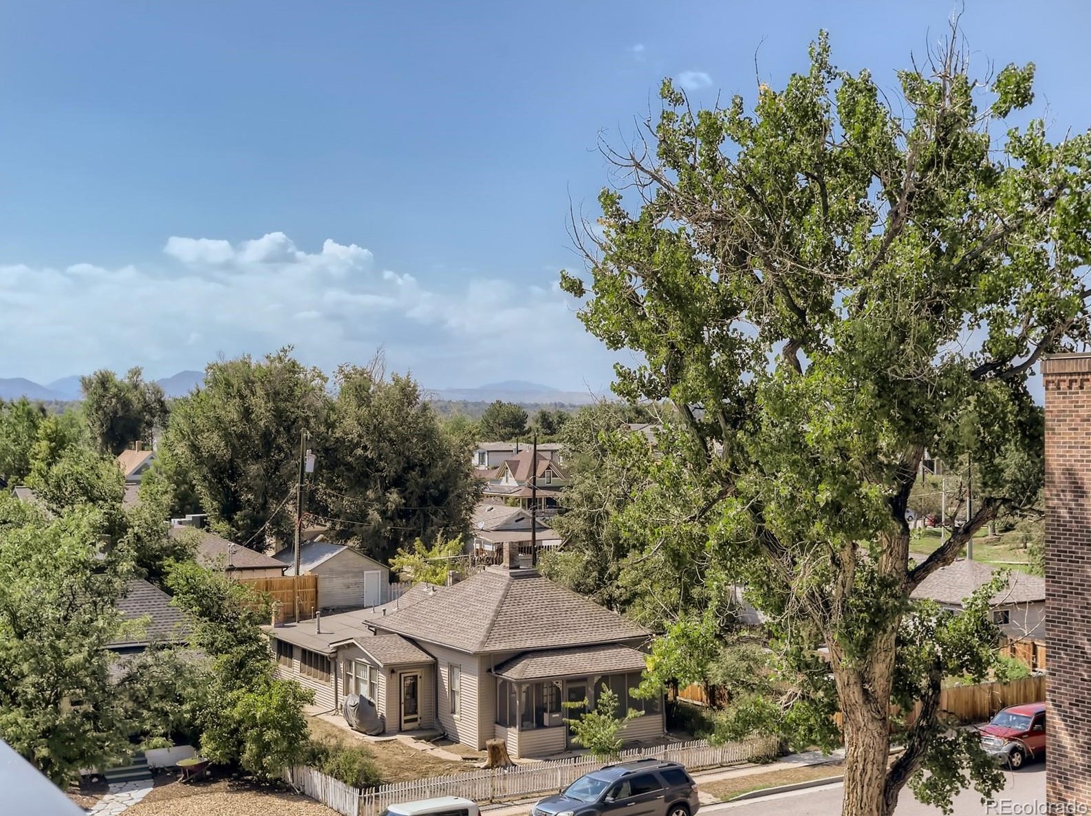 5546 Sycamore St, Littleton CO  80120-1132 exterior