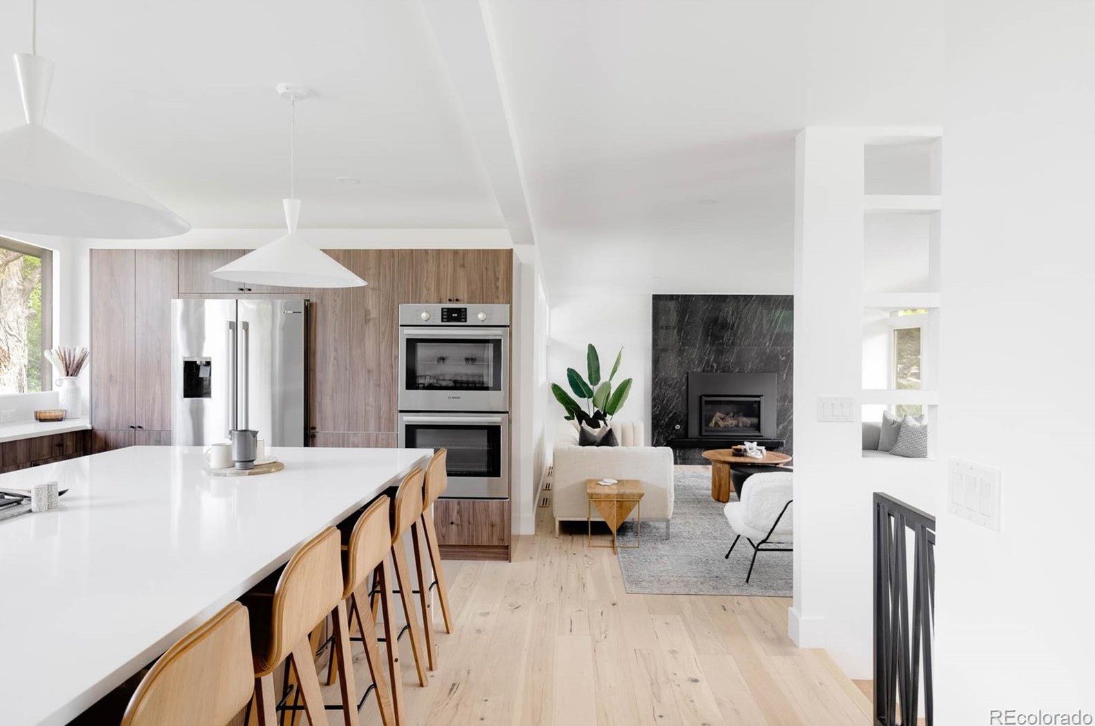 6052 Aberdeen St, Littleton CO  80120-2707 exterior