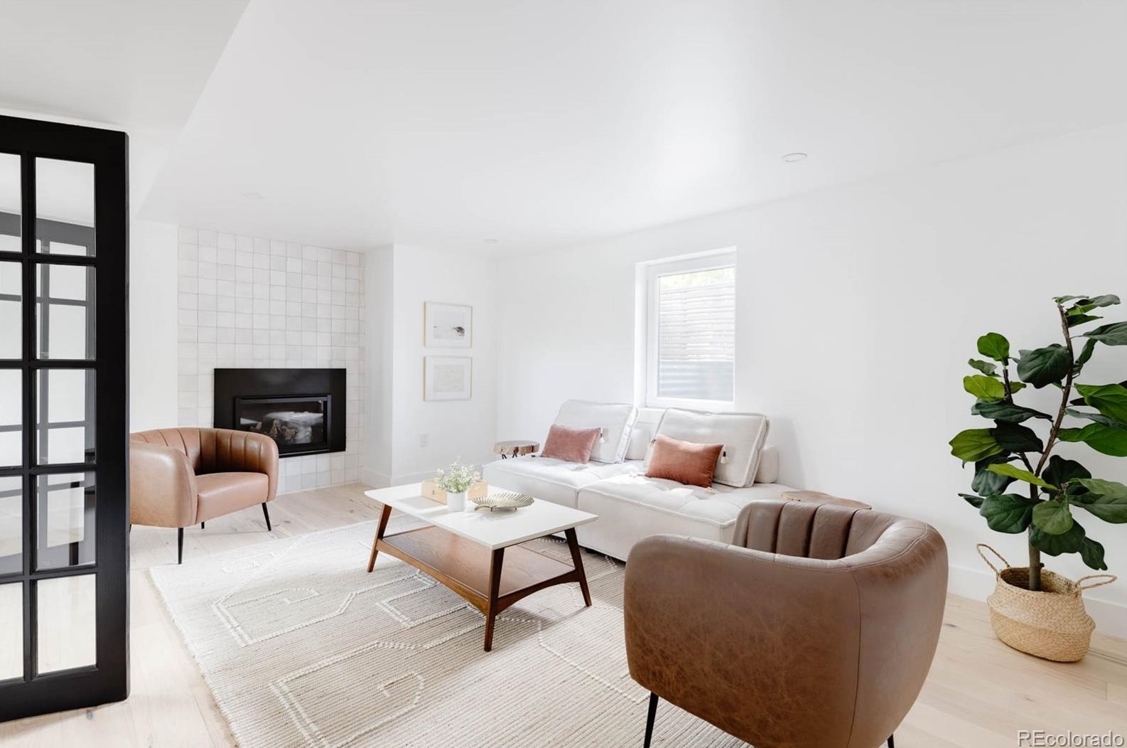 6052 Aberdeen St, Littleton CO  80120-2707 exterior