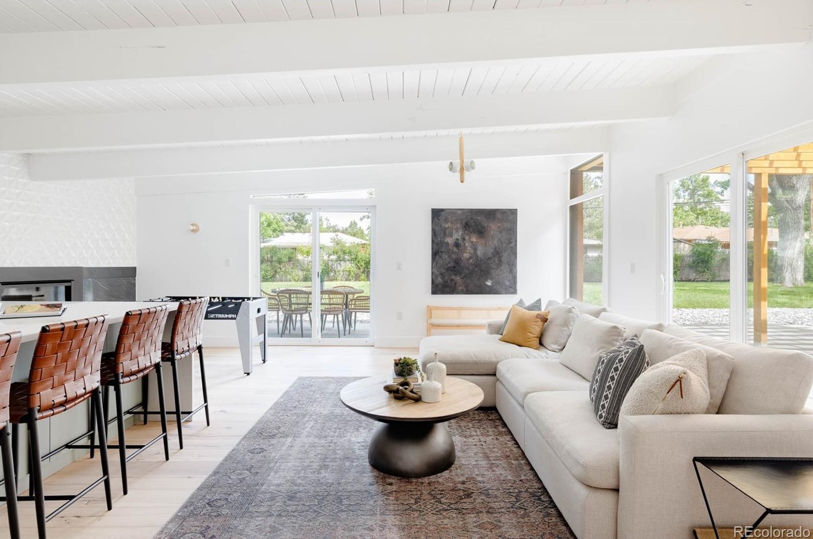 6052 Aberdeen St, Littleton CO  80120-2707 exterior