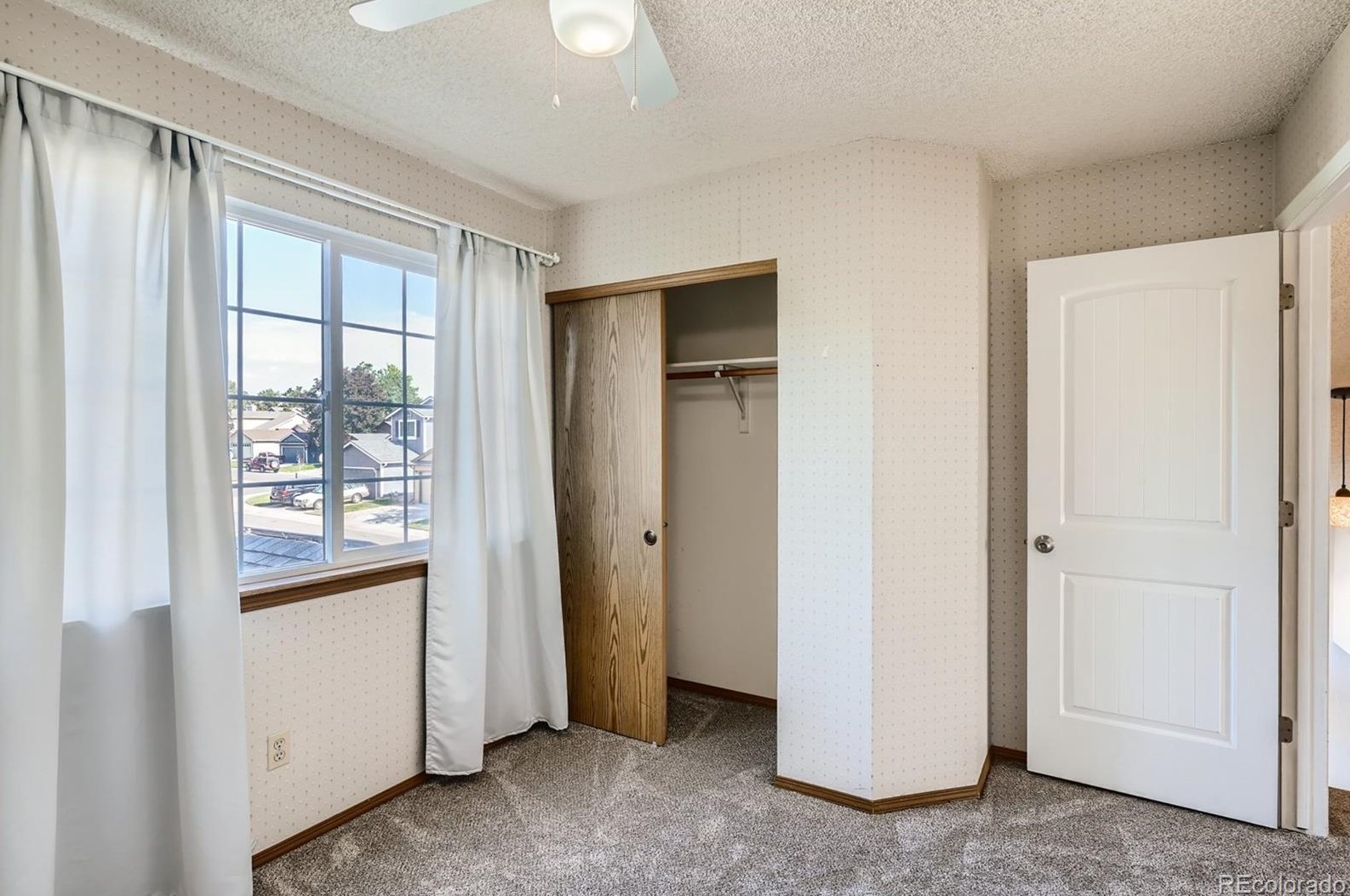 621 Walden Ct, Littleton CO 80126-3015 exterior