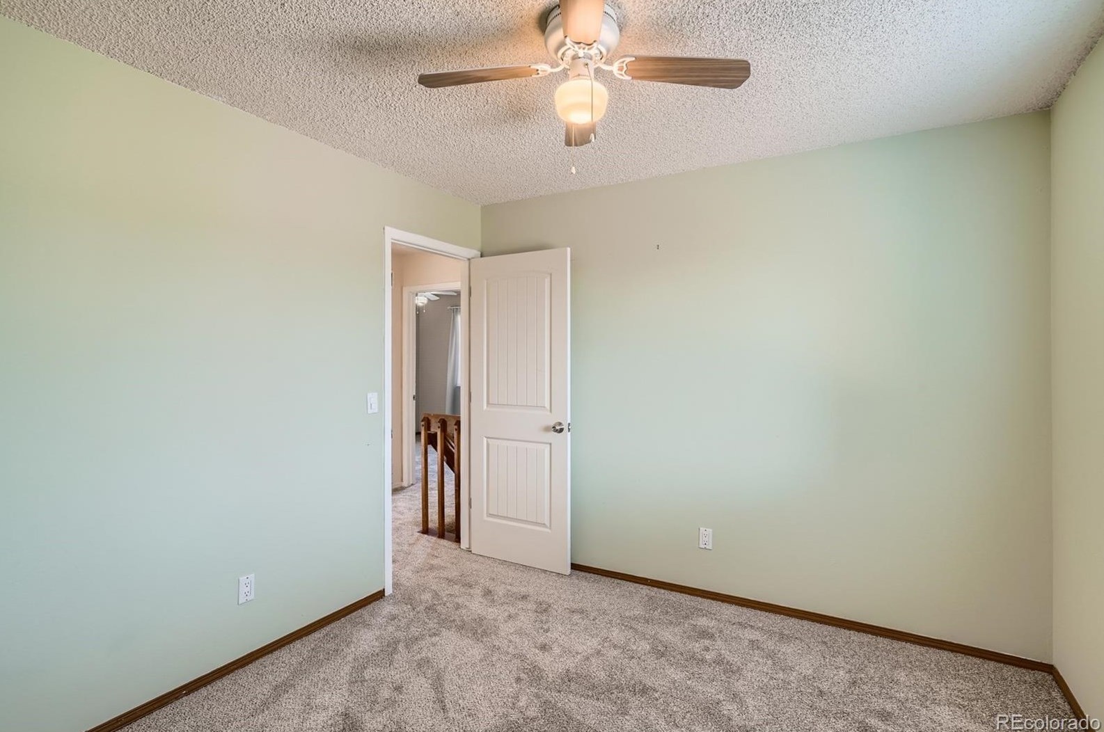 621 Walden Ct, Littleton CO 80126-3015 exterior