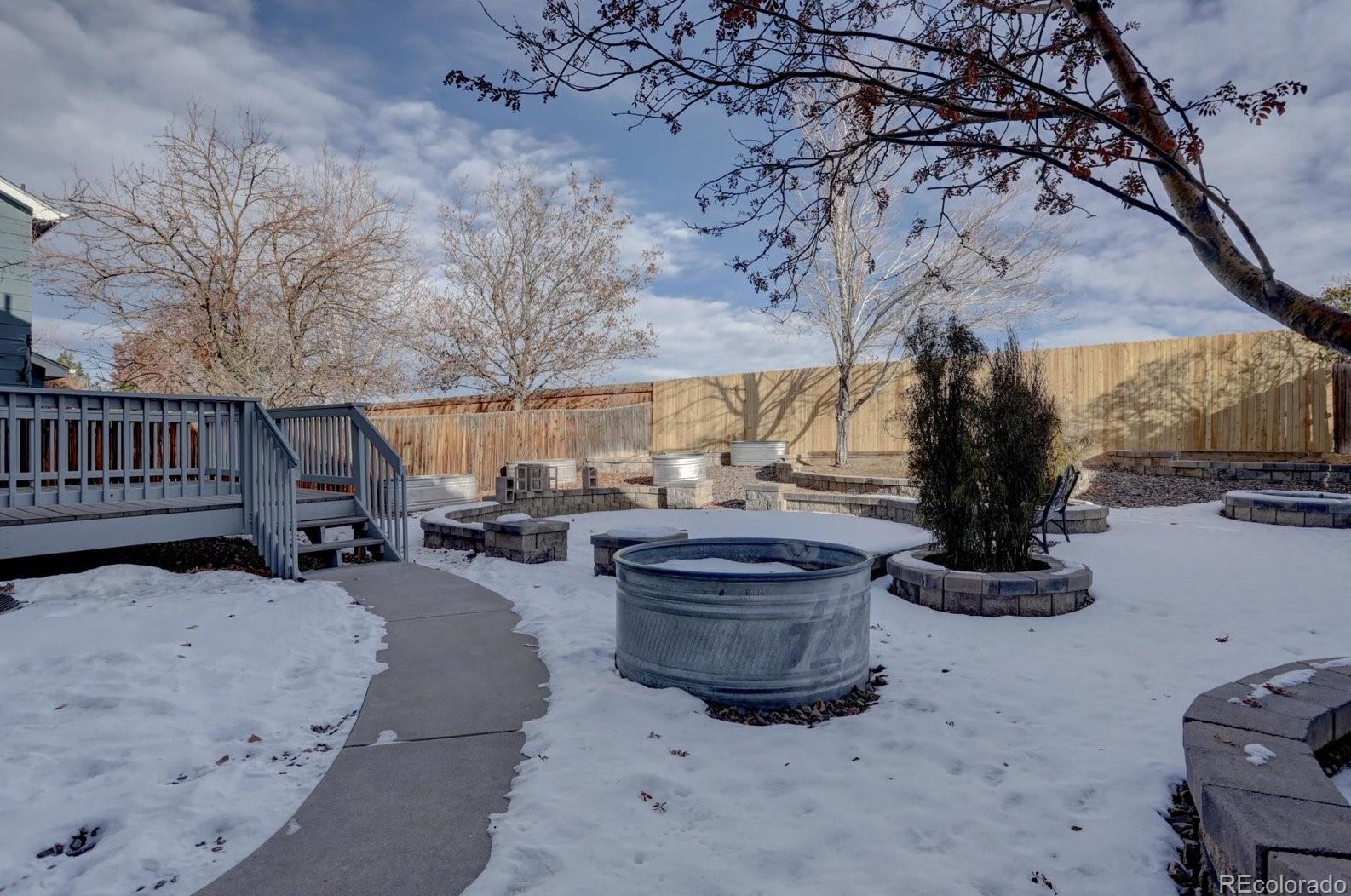 8884 Fld Ct, Littleton CO 80123-1920 exterior