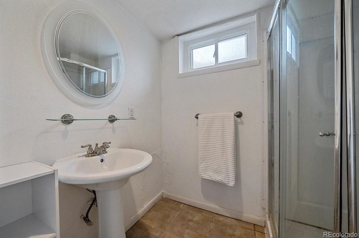 3347 Aksarben Ave, Littleton CO 80123-2901 exterior