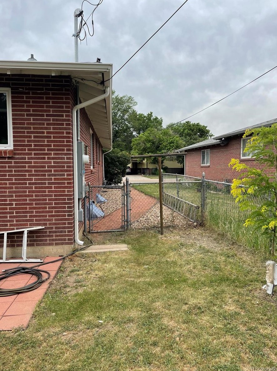 9155 Brk Dr, Arvada CO  80004-5319 exterior