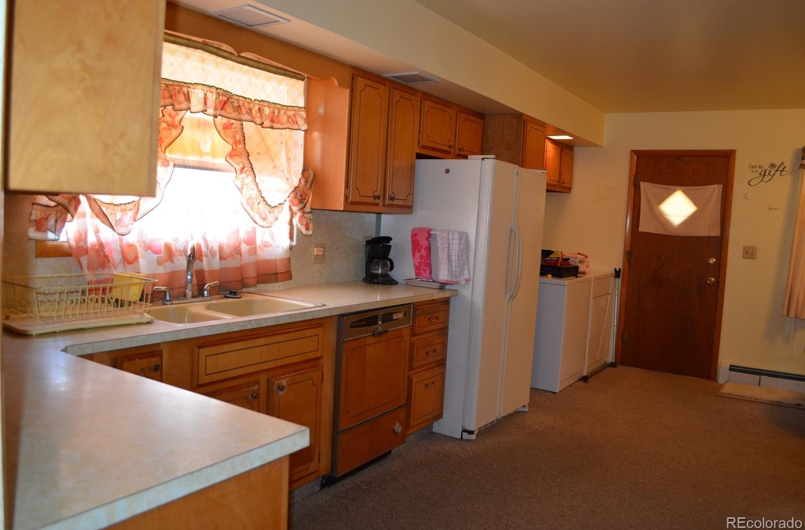 324 Iowa Ave, Stratton CO  80836-1374 exterior