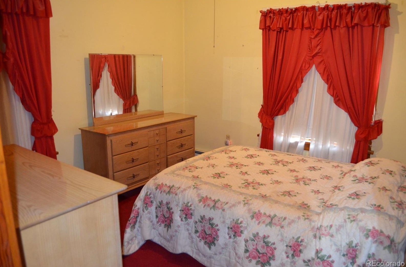 324 Iowa Ave, Stratton CO  80836-1374 exterior